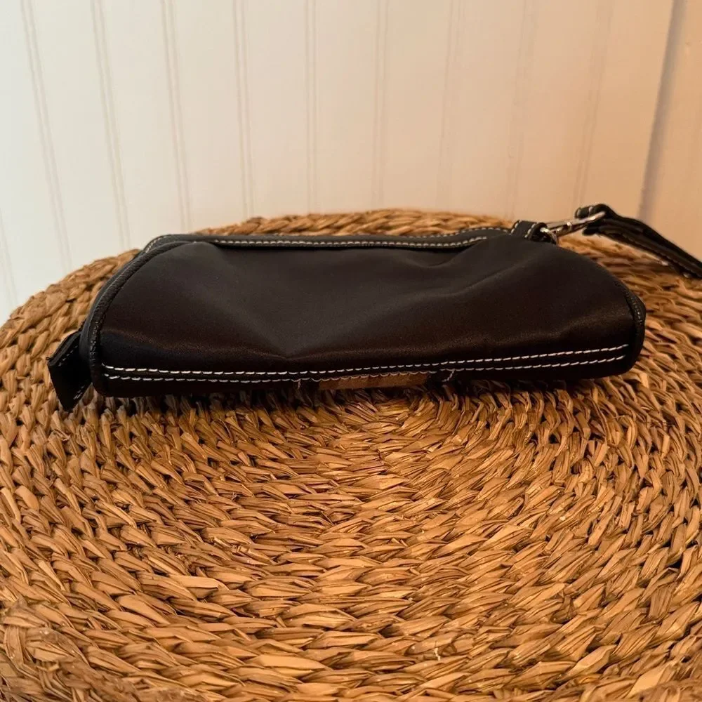 Kathy Van Zeeland Black and Tan Women's Clutch & Mirror - NWOT